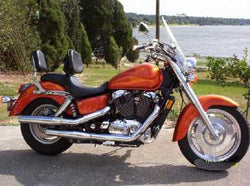 Honda Shadow VT1100 Sabre with a Utopia backrest